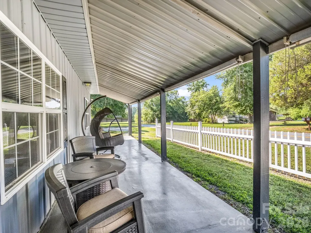 599 Old Henrietta Road Forest City NC 28043