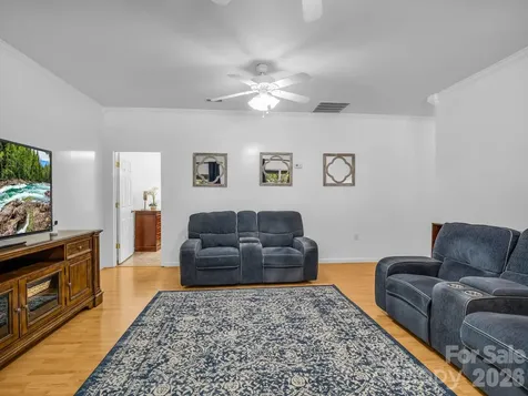 599 Old Henrietta Road Forest City NC 28043
