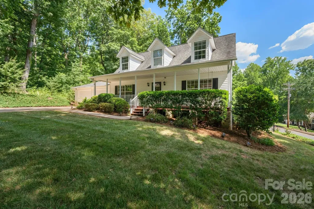 843 W J Street Newton NC 28658