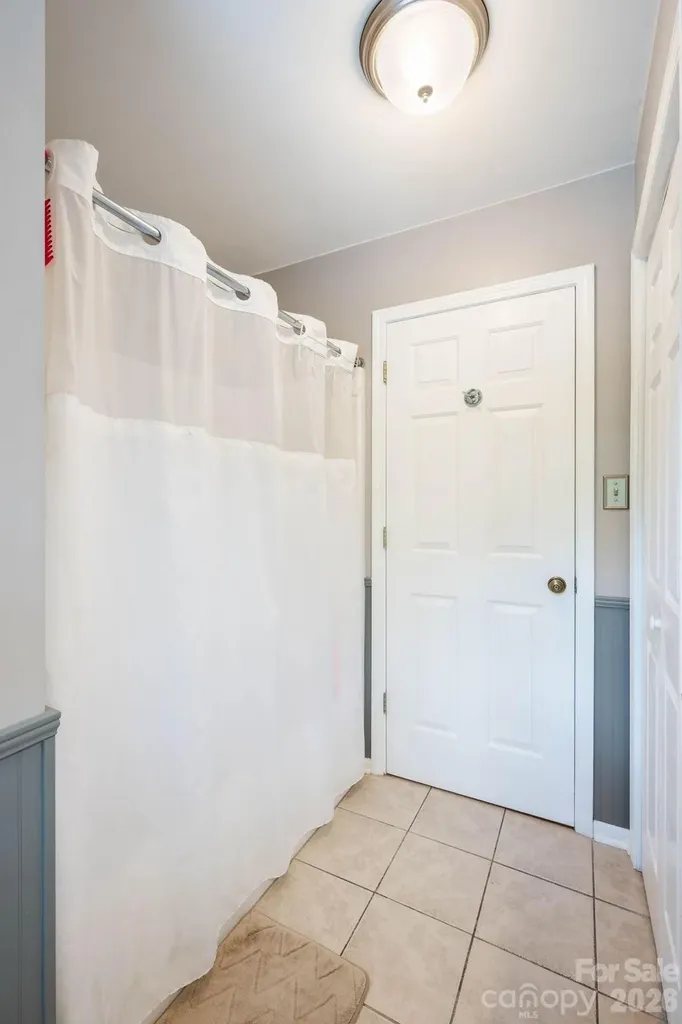 843 W J Street Newton NC 28658