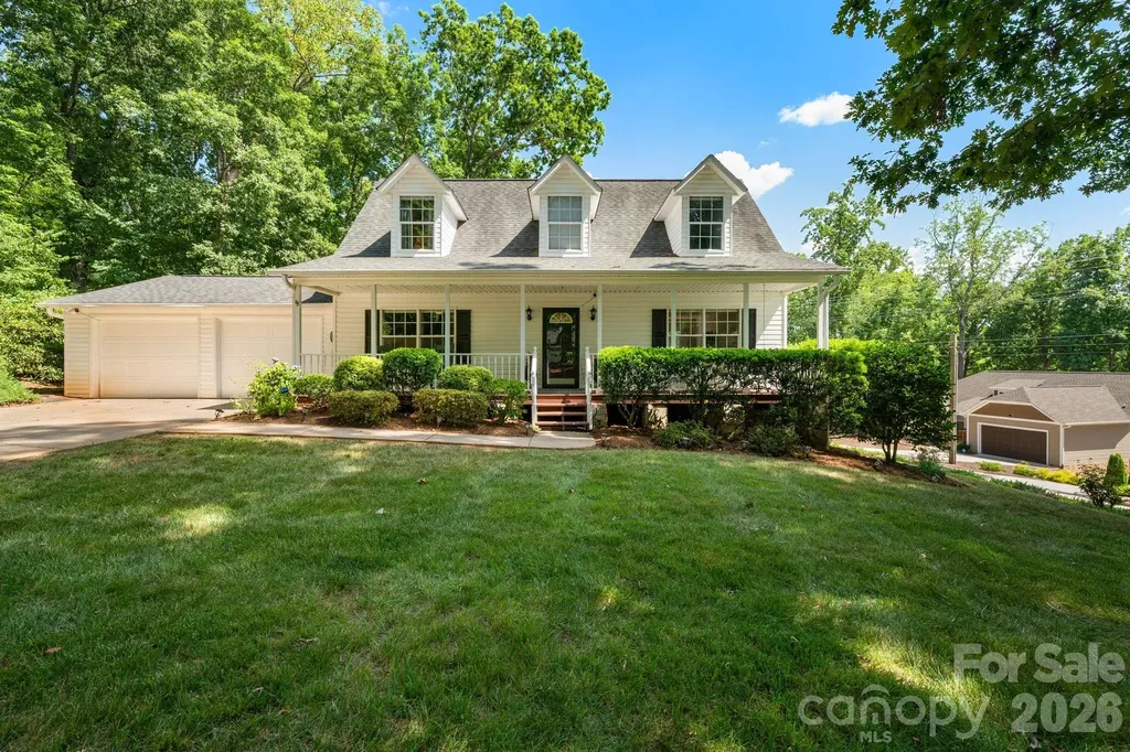 843 W J Street Newton NC 28658