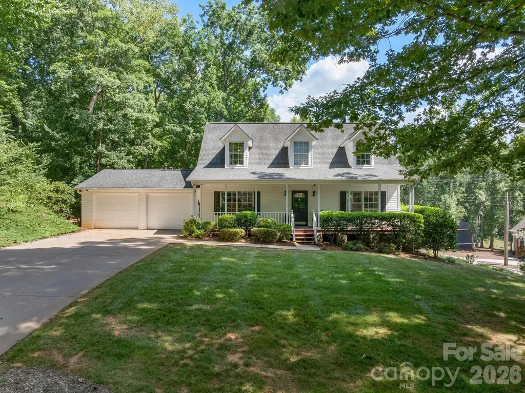 843 W J Street Newton NC 28658