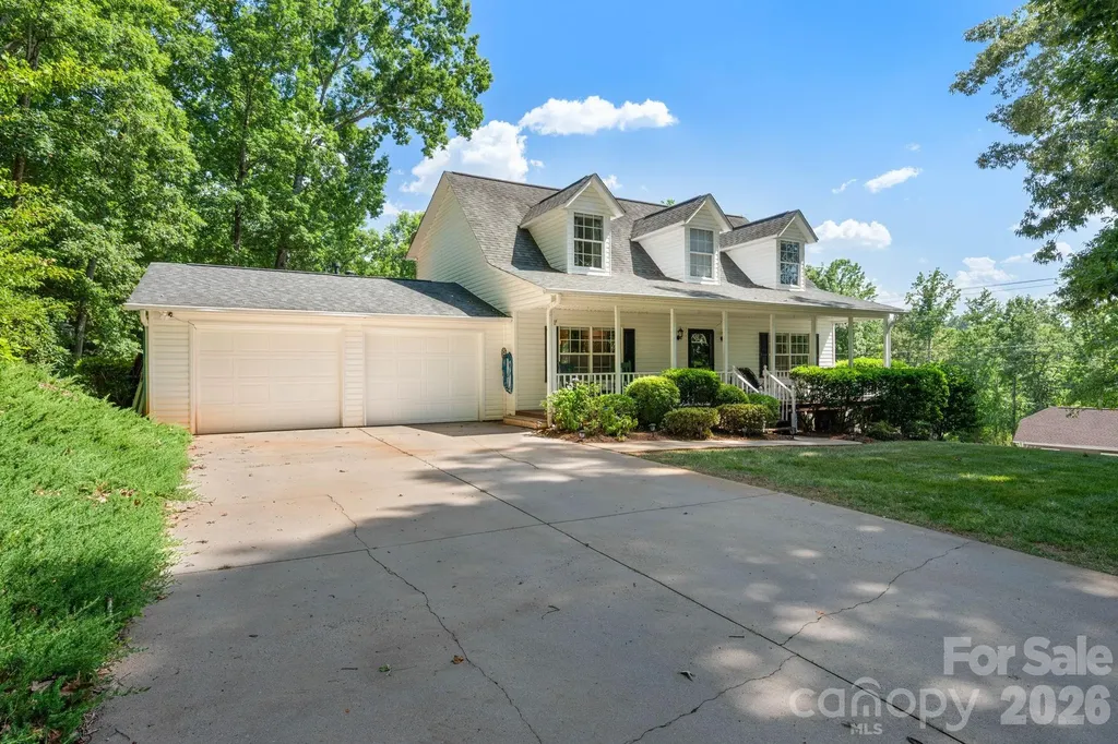 843 W J Street Newton NC 28658