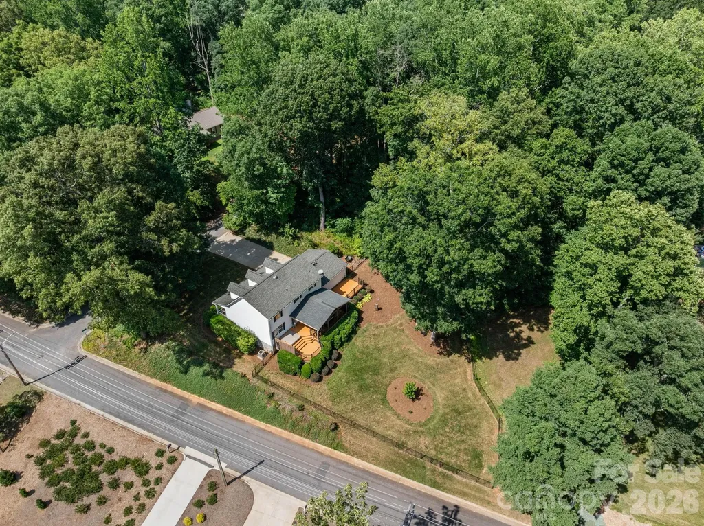 843 W J Street Newton NC 28658