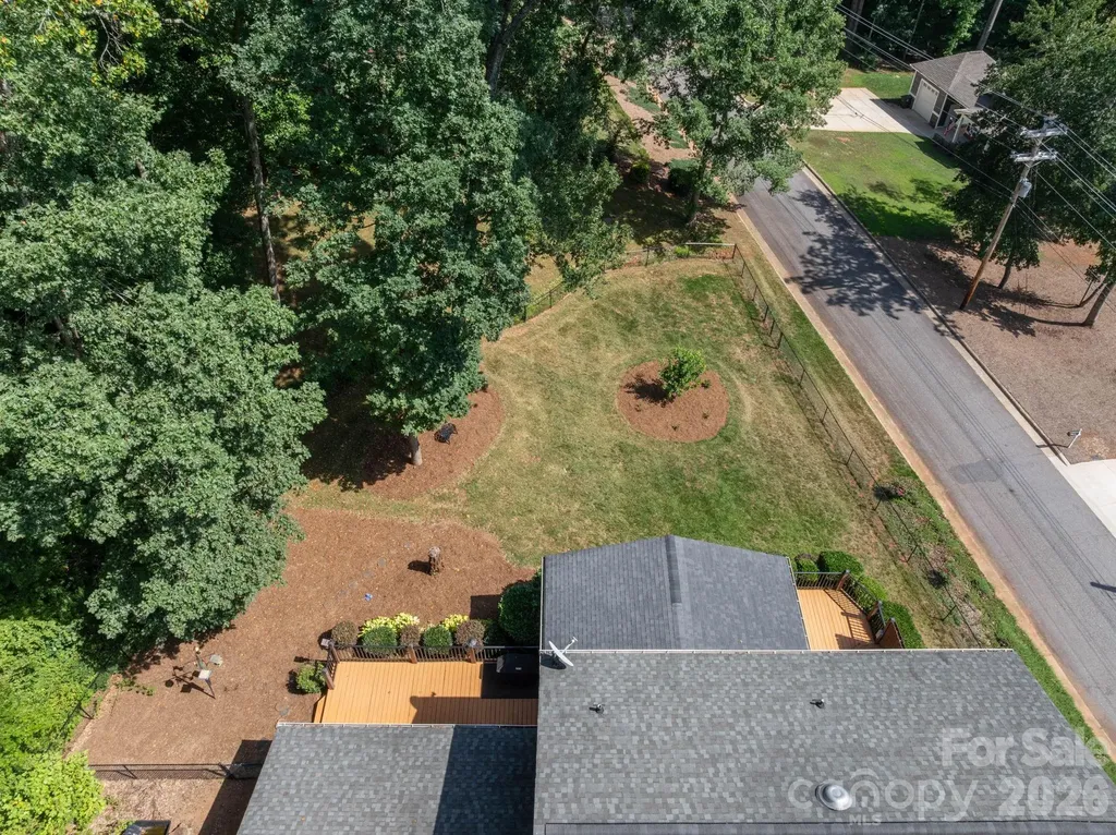 843 W J Street Newton NC 28658
