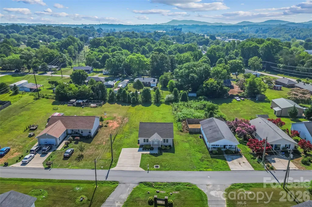 112 Elm Street Morganton NC 28655