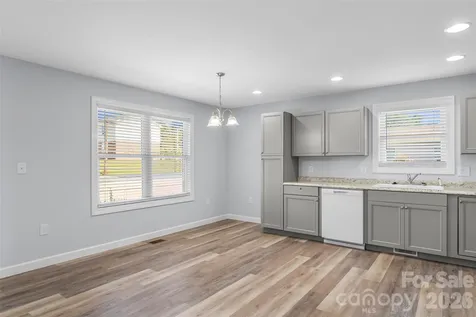 112 Elm Street Morganton NC 28655