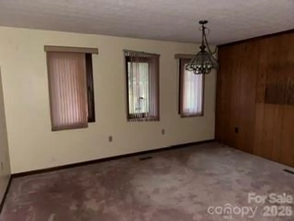 317 Low Bridge Road Forest City NC 28043