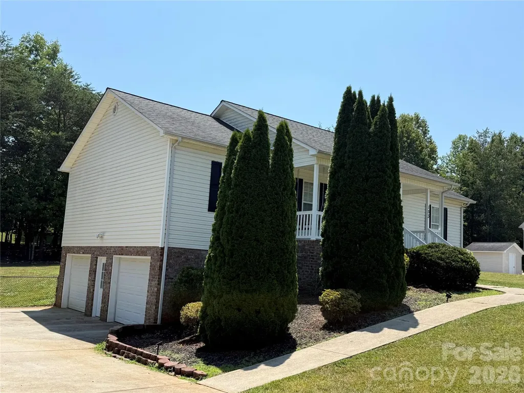 153 Deer Creek Drive Hudson NC 28638