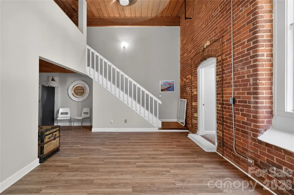 201 S Hoskins Road Charlotte NC 28208