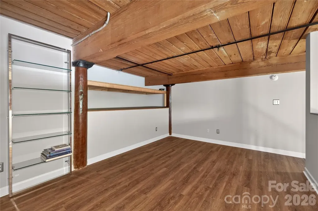 201 S Hoskins Road Charlotte NC 28208