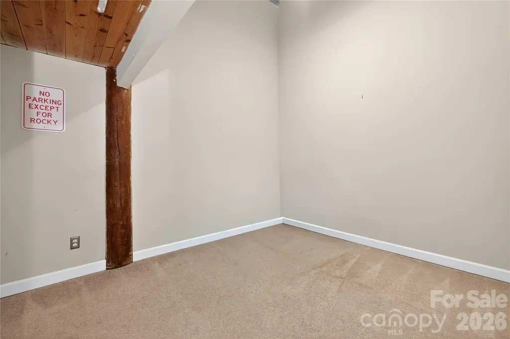 201 S Hoskins Road Charlotte NC 28208