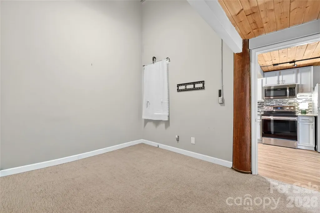 201 S Hoskins Road Charlotte NC 28208
