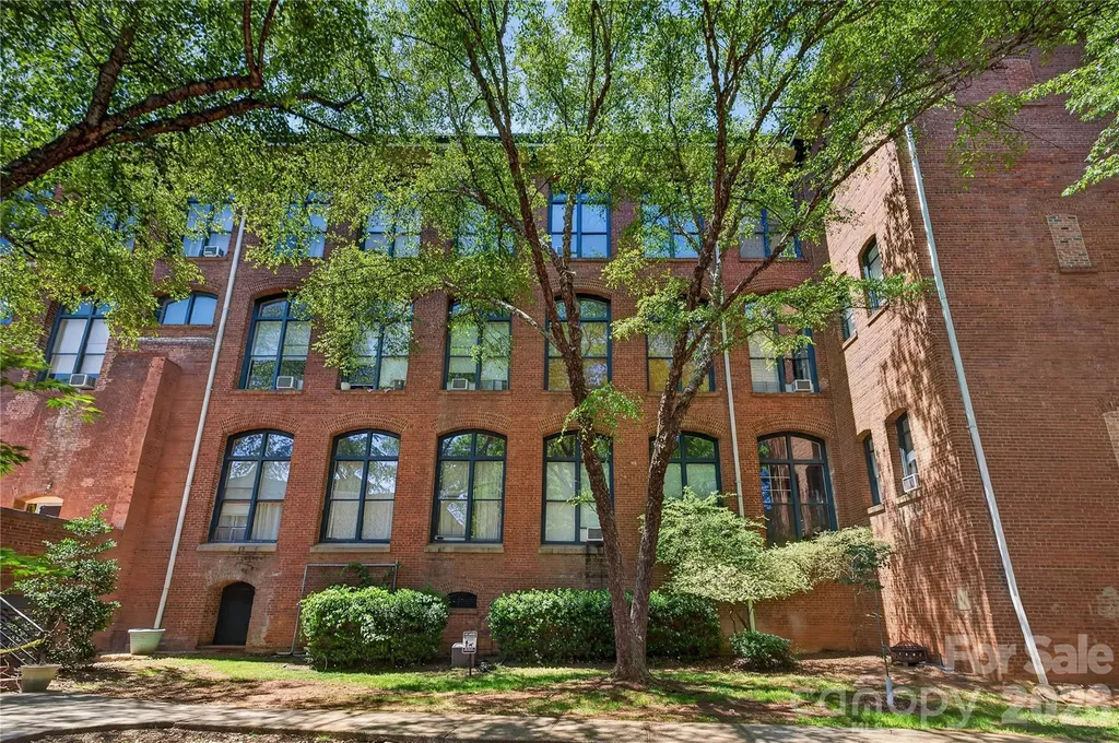 201 S Hoskins Road Charlotte NC 28208