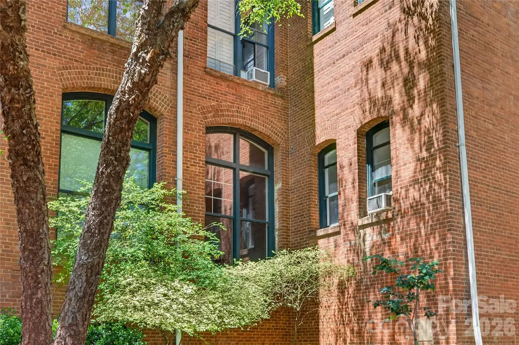 201 S Hoskins Road Charlotte NC 28208