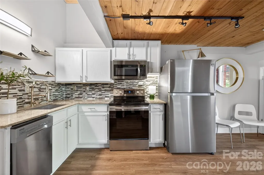 201 S Hoskins Road Charlotte NC 28208