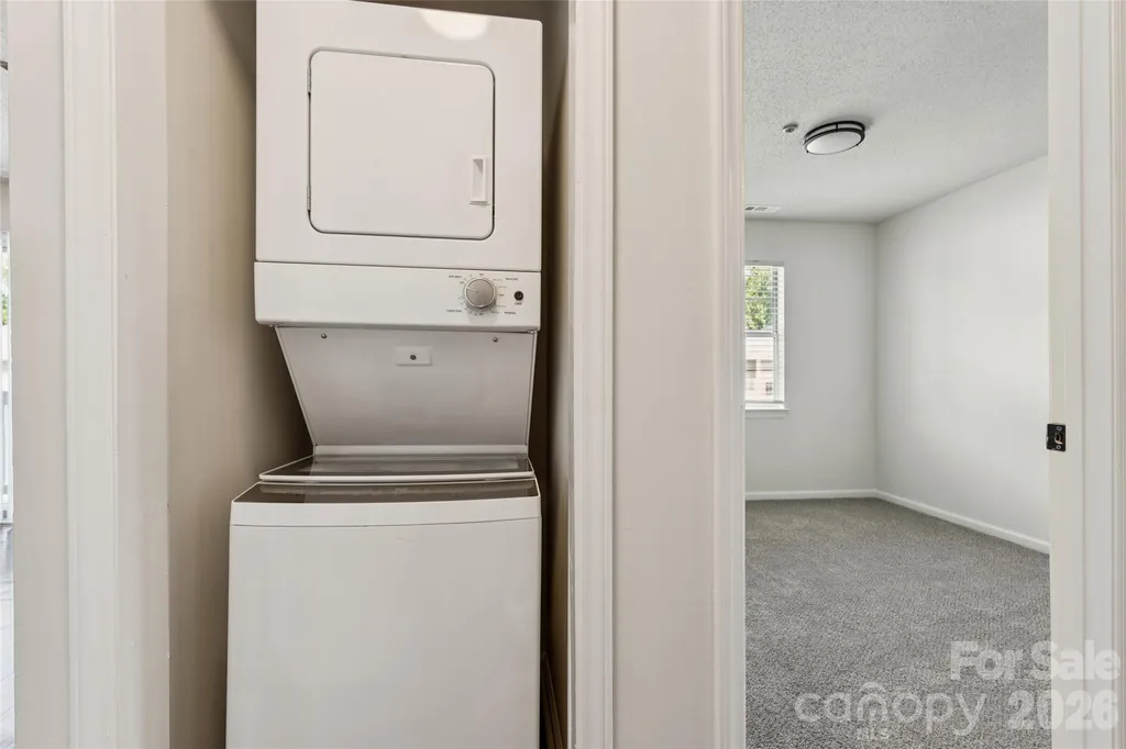 1620 Arlyn Circle Charlotte NC 28213