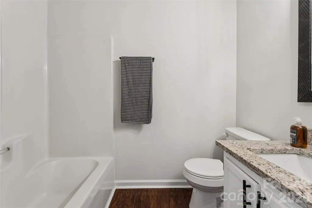 1620 Arlyn Circle Charlotte NC 28213