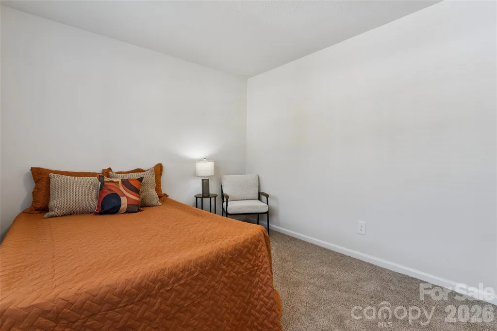 1620 Arlyn Circle Charlotte NC 28213