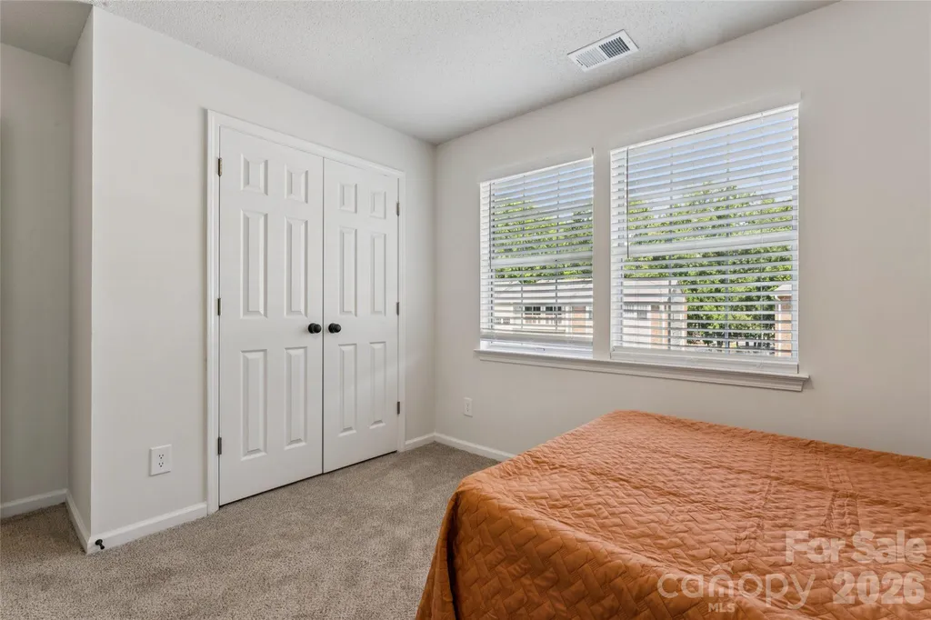 1620 Arlyn Circle Charlotte NC 28213