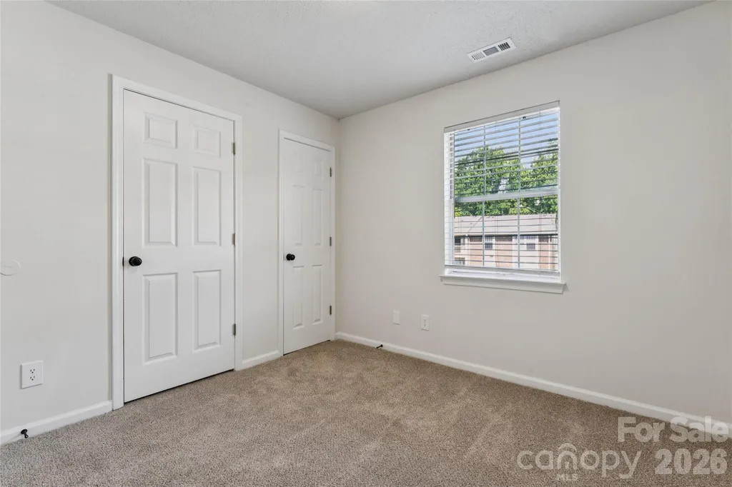 1620 Arlyn Circle Charlotte NC 28213