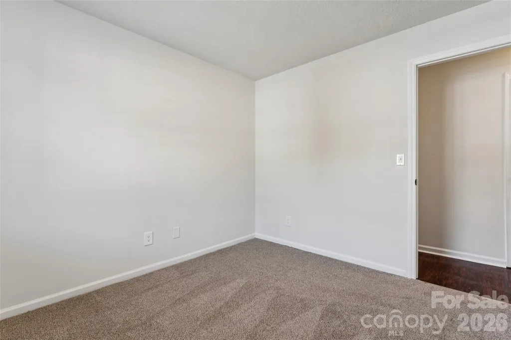 1620 Arlyn Circle Charlotte NC 28213