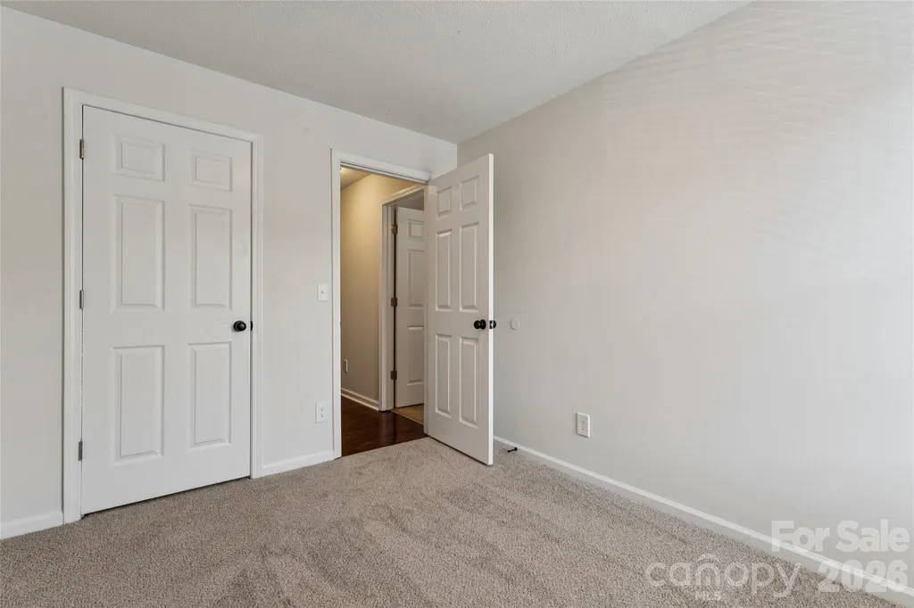 1620 Arlyn Circle Charlotte NC 28213