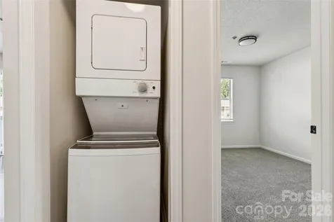 1620 Arlyn Circle Charlotte NC 28213