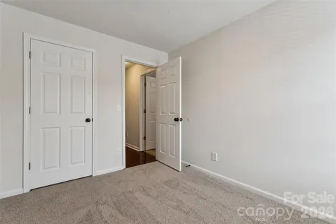 1620 Arlyn Circle Charlotte NC 28213