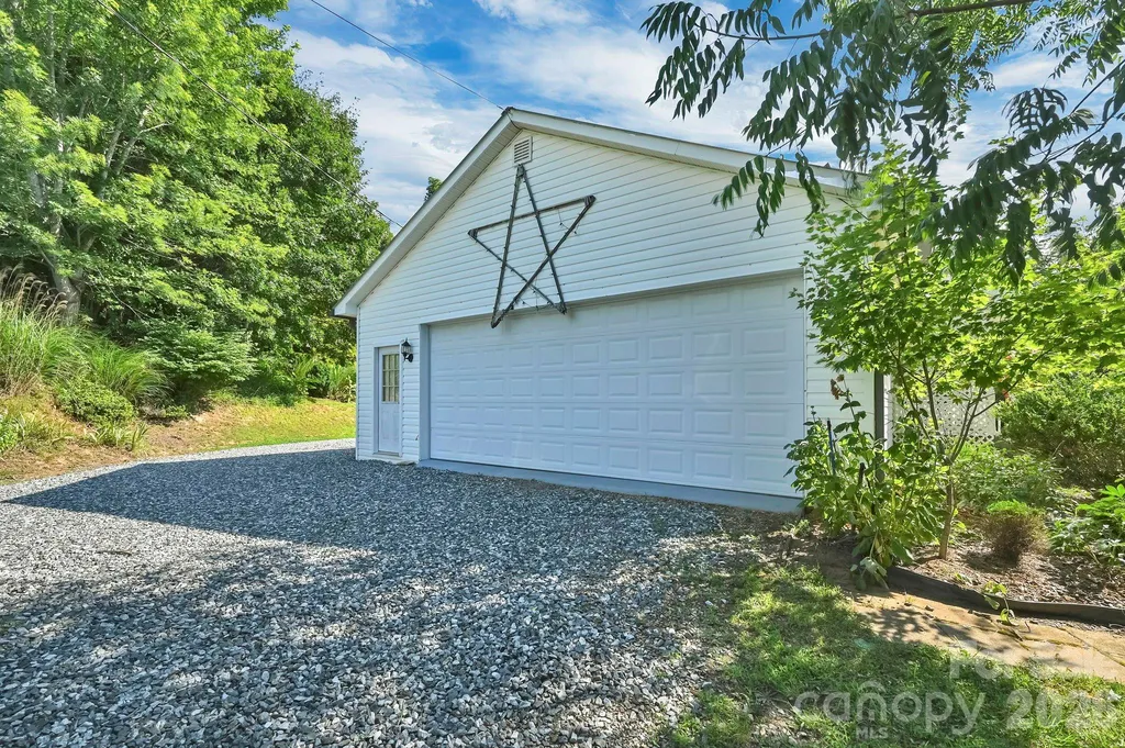 553 Morgan Branch Road Marshall NC 28753