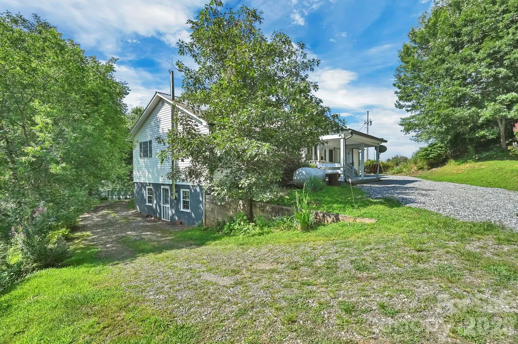 553 Morgan Branch Road Marshall NC 28753