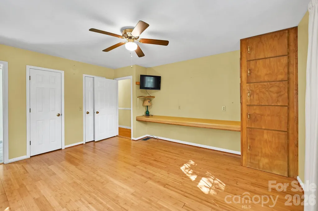 553 Morgan Branch Road Marshall NC 28753