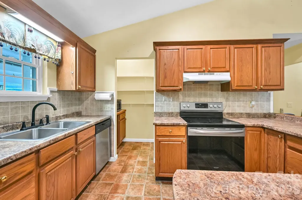 553 Morgan Branch Road Marshall NC 28753