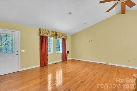 553 Morgan Branch Road Marshall NC 28753