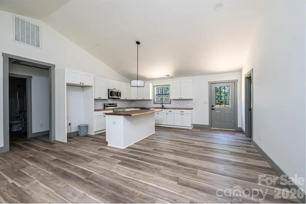 2059 Bailey Drive Hickory NC 28601