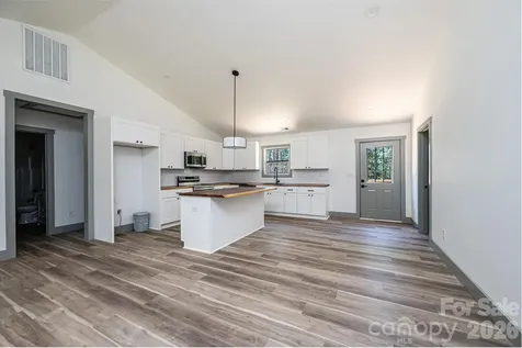 2059 Bailey Drive Hickory NC 28601