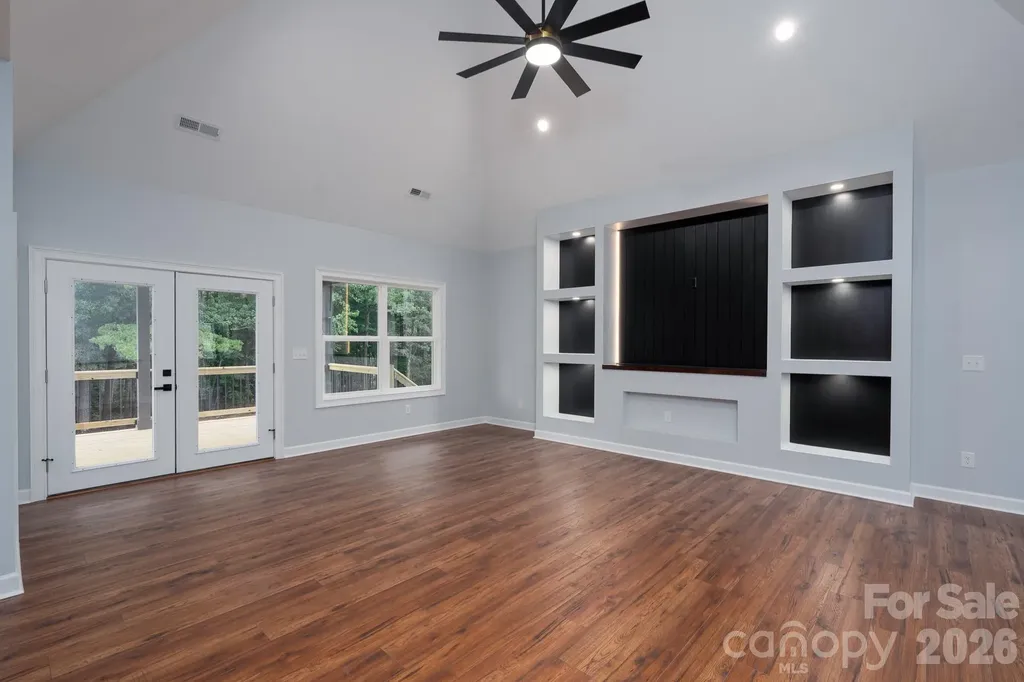 1007 Harrogate Drive Bessemer City NC 28016