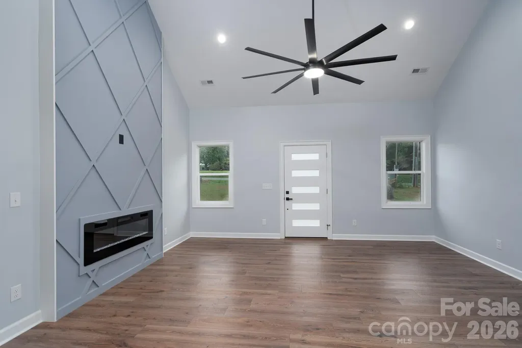 3916 E Maiden Road Maiden NC 28650