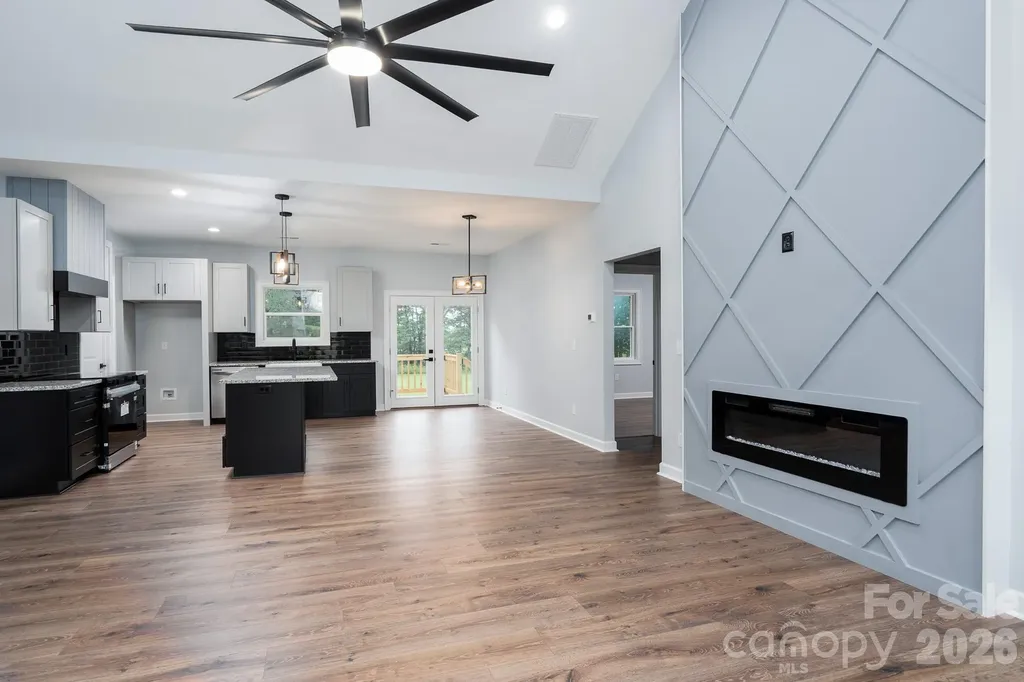 3916 E Maiden Road Maiden NC 28650