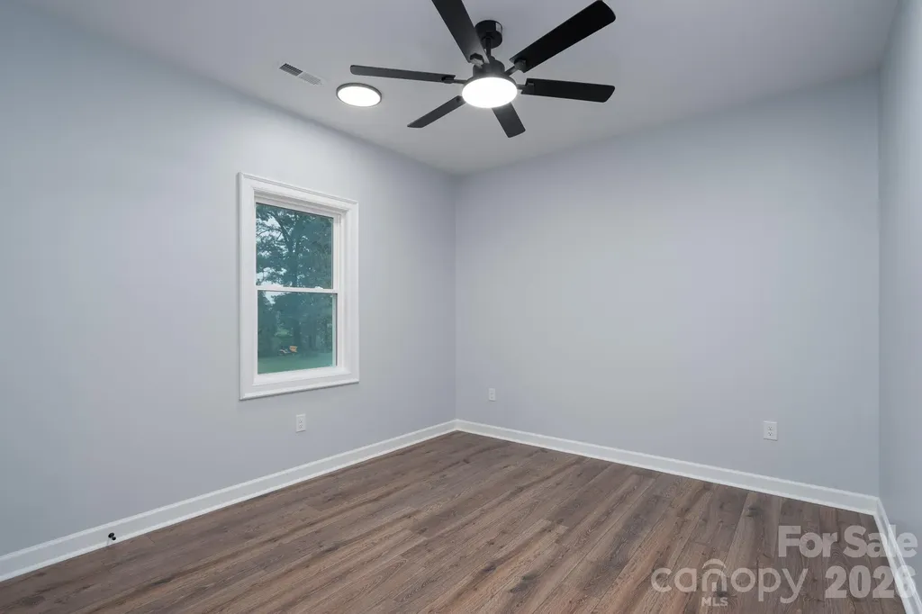 3916 E Maiden Road Maiden NC 28650