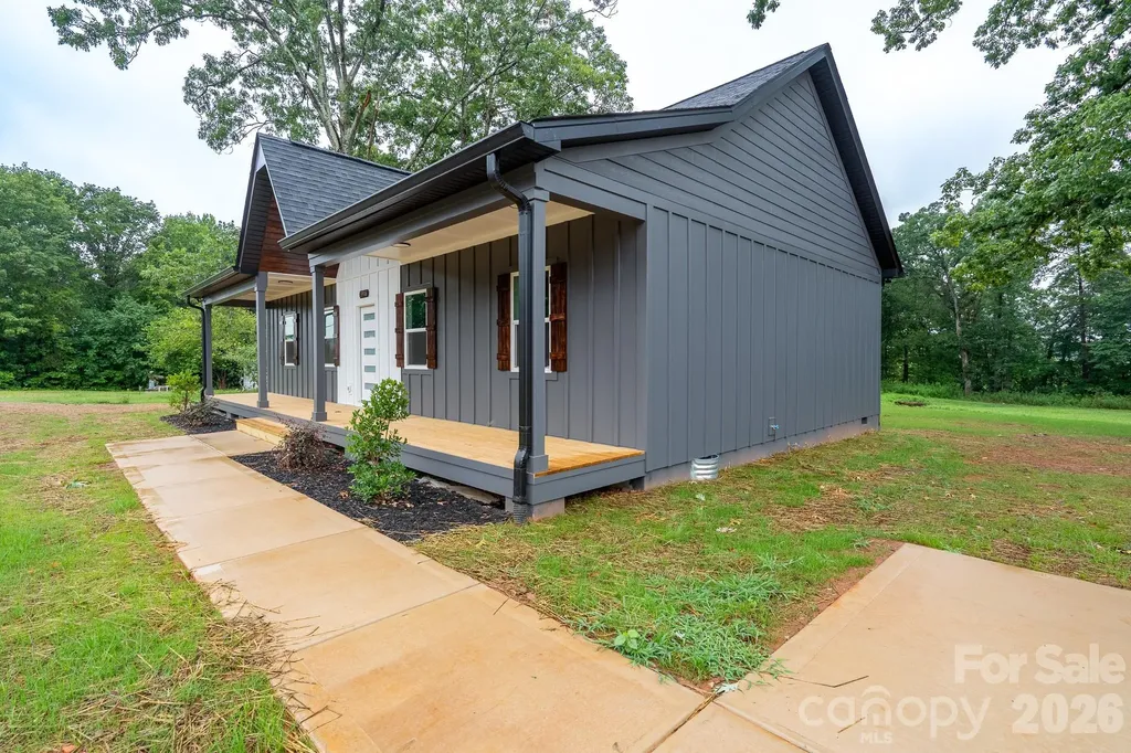 3916 E Maiden Road Maiden NC 28650