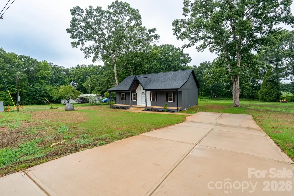 3916 E Maiden Road Maiden NC 28650
