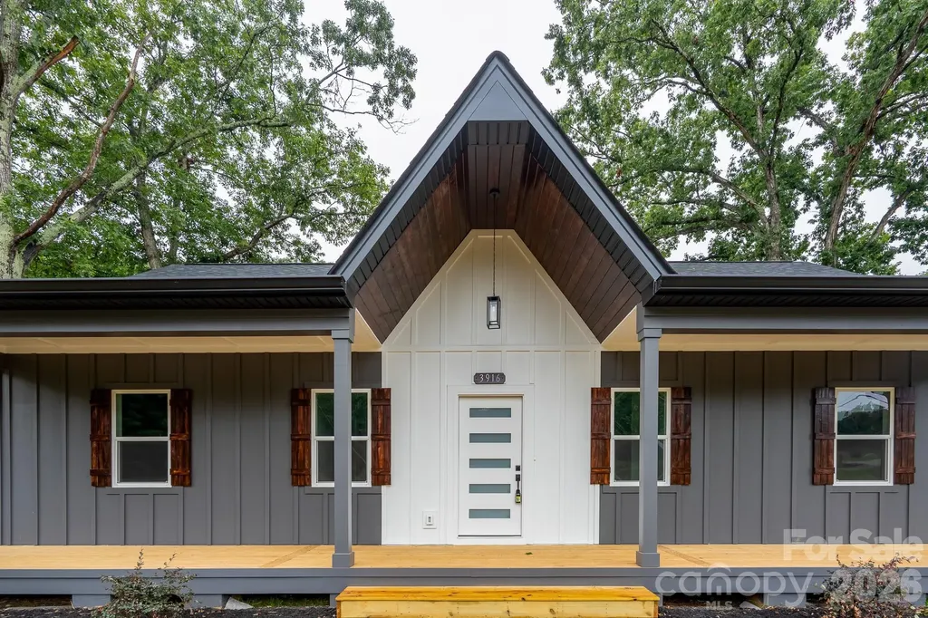 3916 E Maiden Road Maiden NC 28650