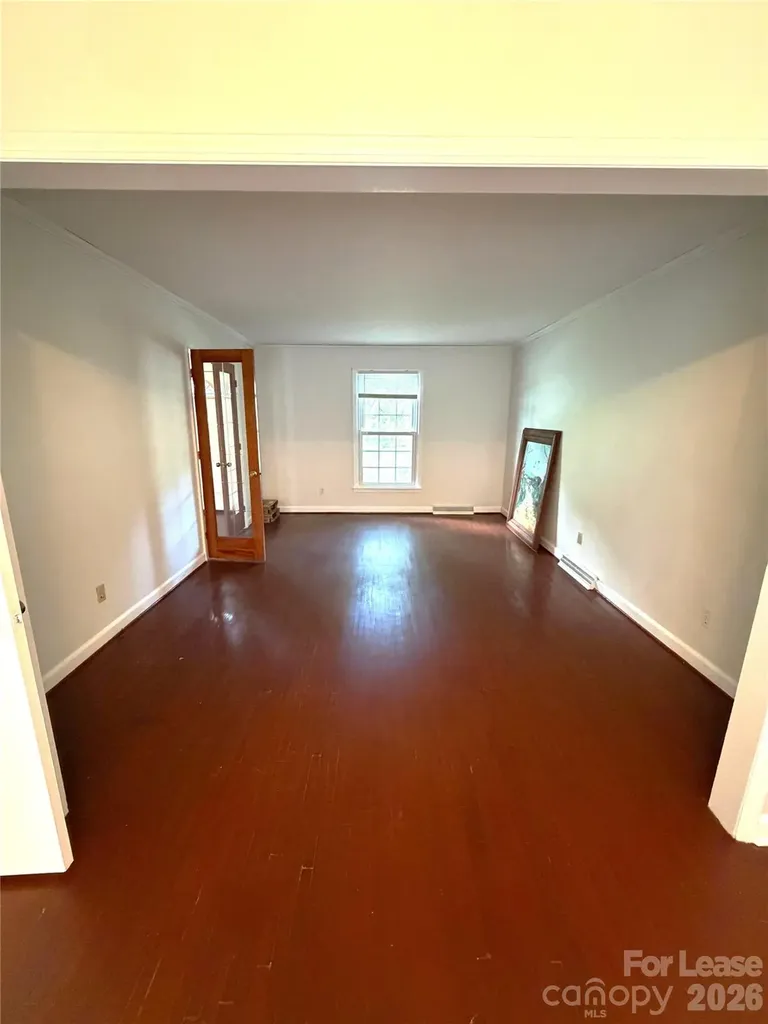 5016 Vescova Court Charlotte NC 28212