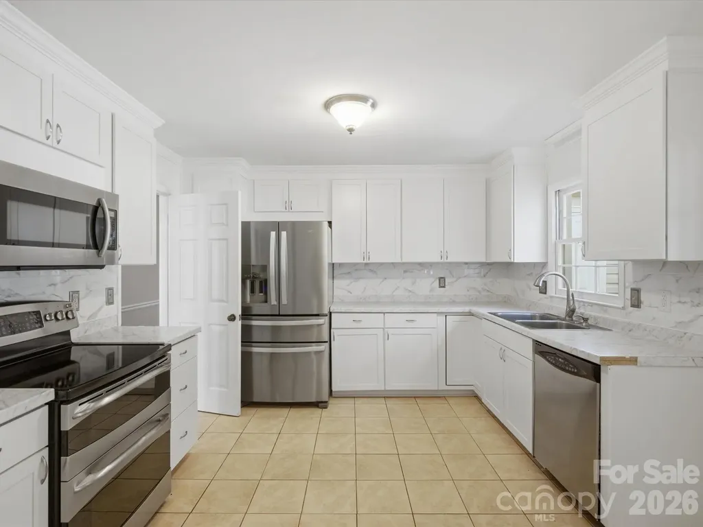 6737 Harrison Road Charlotte NC 28270