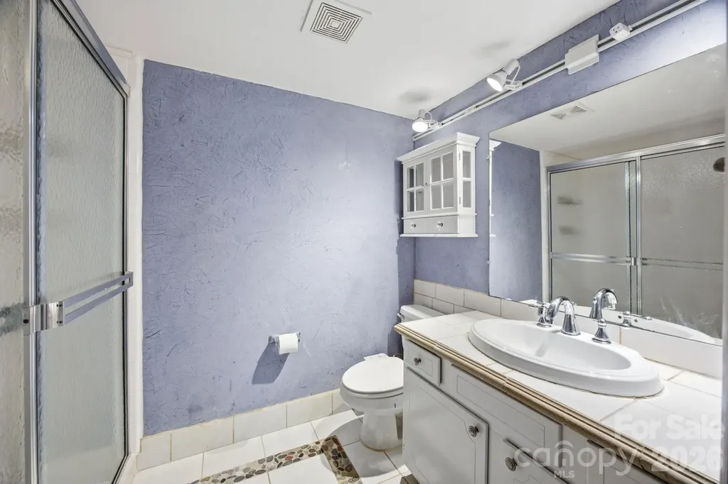 4735 Hedgemore Drive Charlotte NC 28209