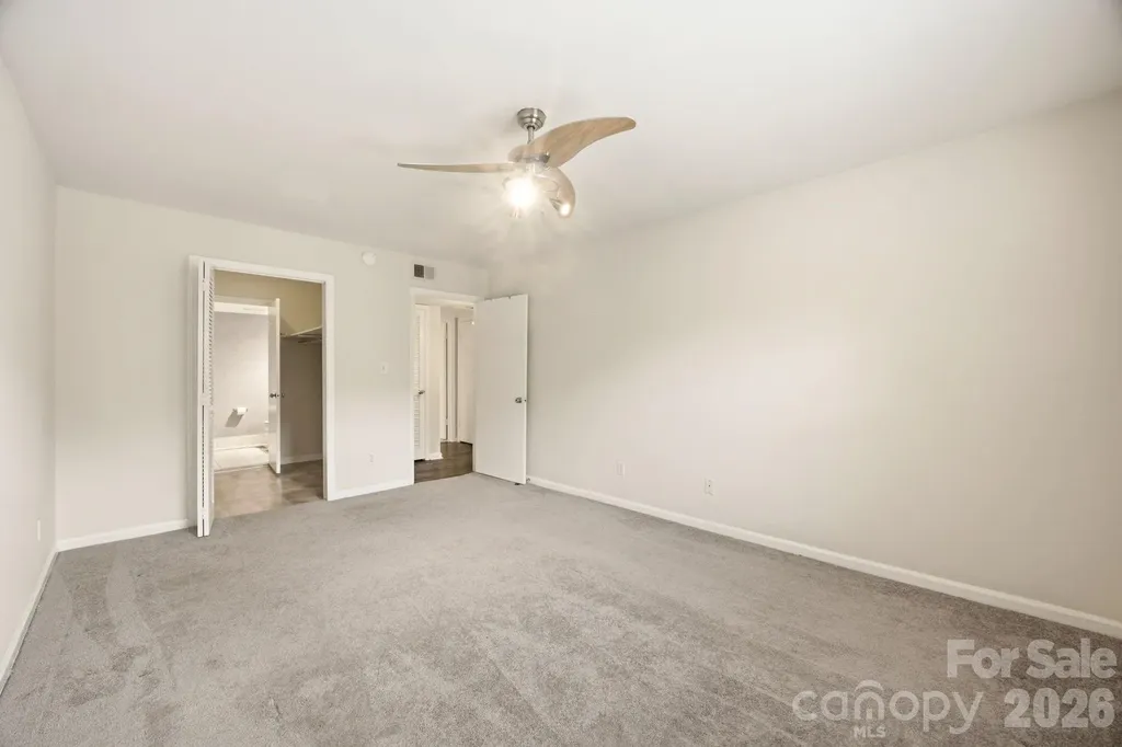 4735 Hedgemore Drive Charlotte NC 28209