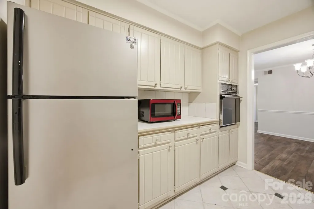 4735 Hedgemore Drive Charlotte NC 28209