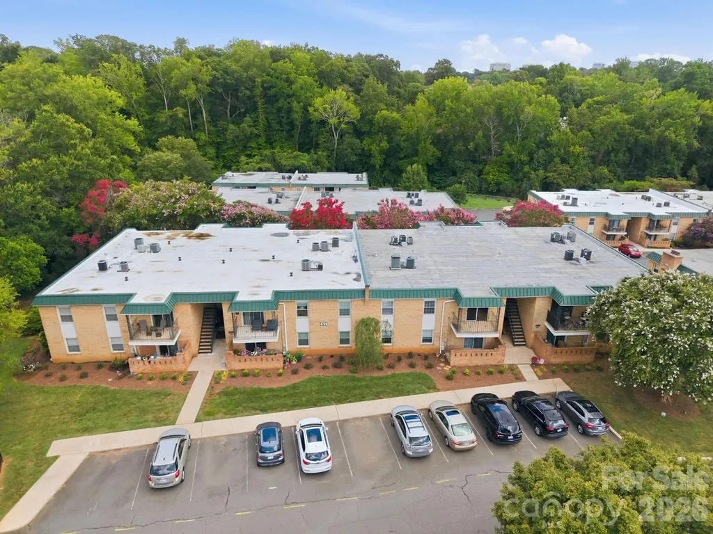 4735 Hedgemore Drive Charlotte NC 28209