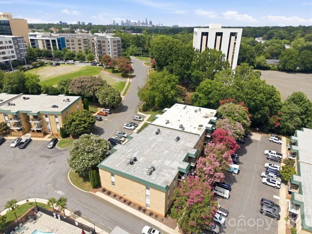 4735 Hedgemore Drive Charlotte NC 28209